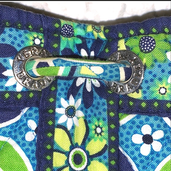 VERA BRADLEY Daisy Floral Quilt Drawstring Backpack Bag main image 12